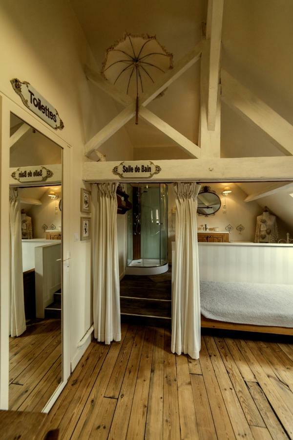 Aux Petits Bonheurs Hotel La Gorgue Luaran gambar