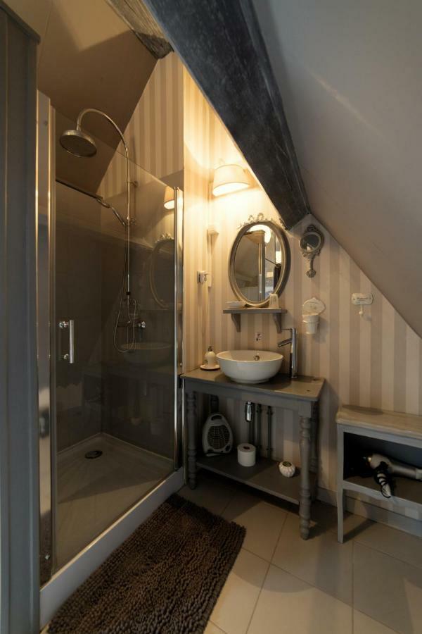 Aux Petits Bonheurs Hotel La Gorgue Luaran gambar